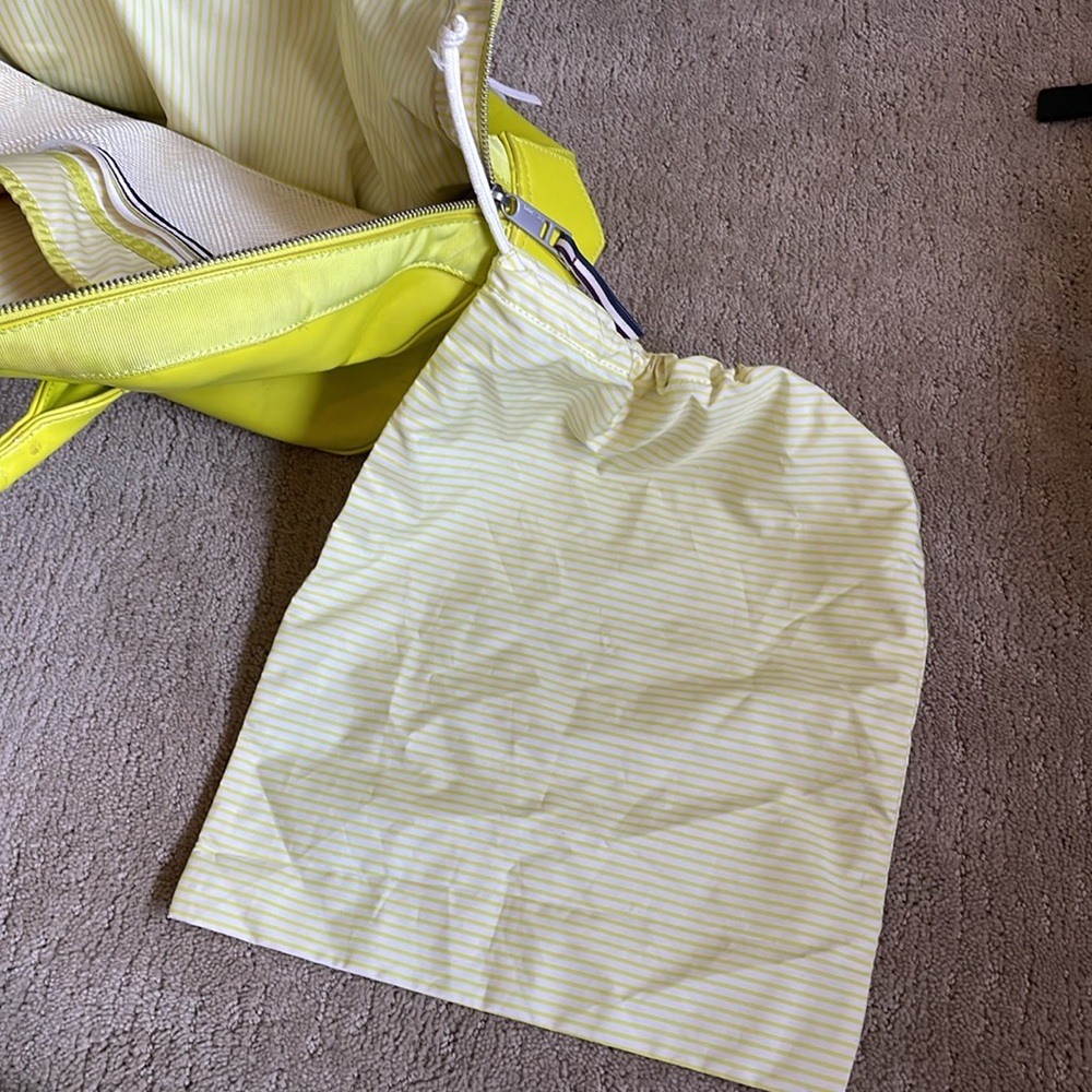 Lululemon Happy Hatha Hour Gym Bag - Picture 9 of 14